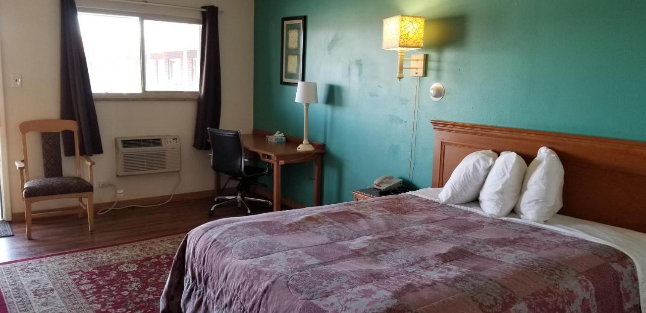 Americas Best Value Inn Greeley Evans Exteriör bild